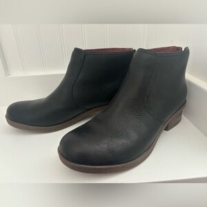 Dansko Becki Black Leather Waterproof Ankle Boots Booties